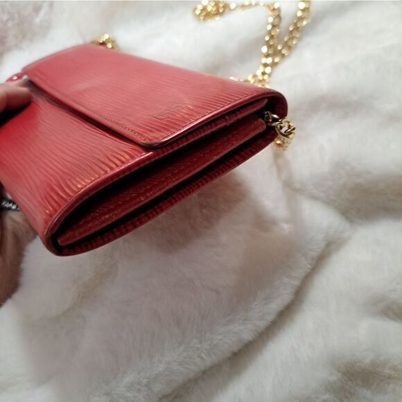 Louis Vuitton Porte-Monnaie EPI Tresor Wallet - Picture 10 of 15